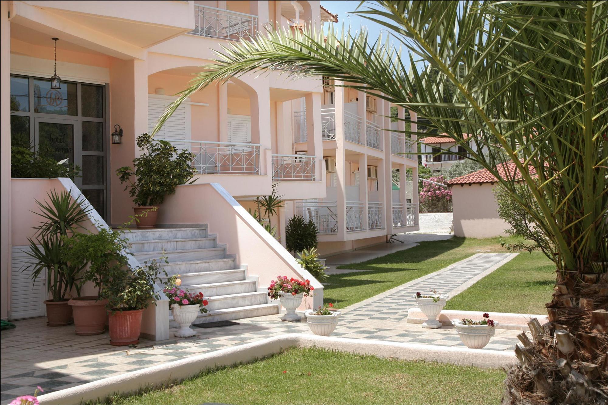Panorama Hotel Koukounaries Exterior photo